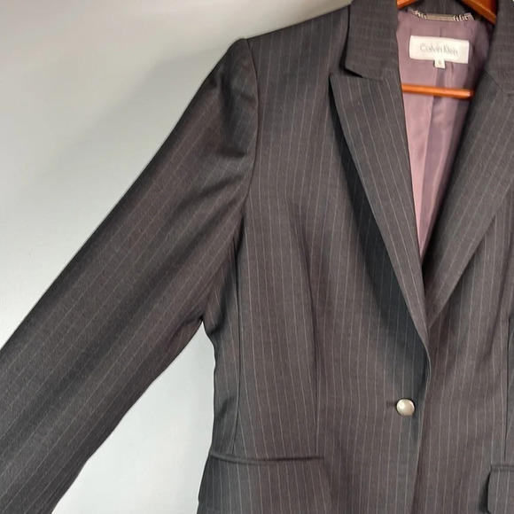 CALVIN KLEIN Pinstripe Structured Blazer Single Breasted Dark Grey Preppy Size 8 - Picture 5 of 12